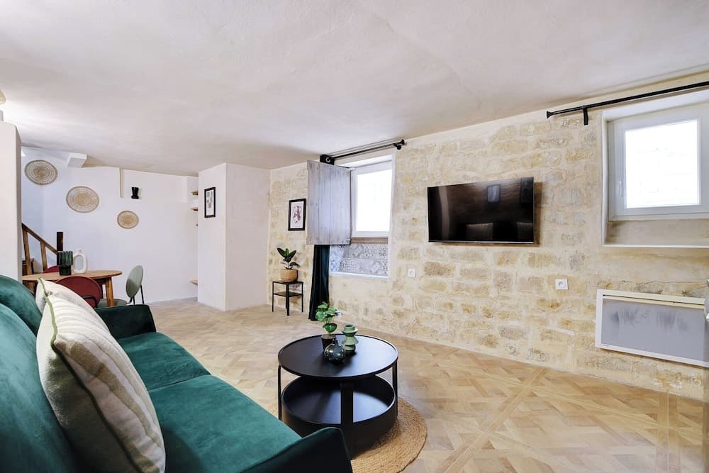 Charming Appt- 4p/1br- in the Heart of the Marais - photo 6