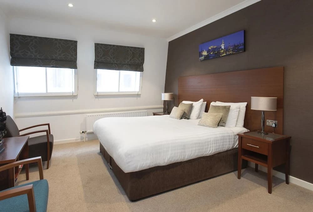 Stewart by Heeton Concept Aparthotel Edinburgh - photo 18