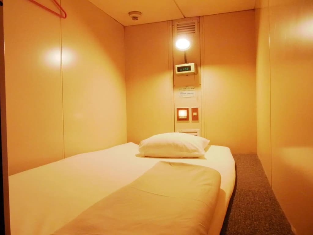 Capsule Hotel Block Room - photo 2