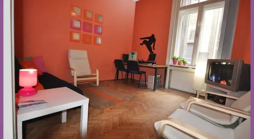 Fifth Hostel - photo 6