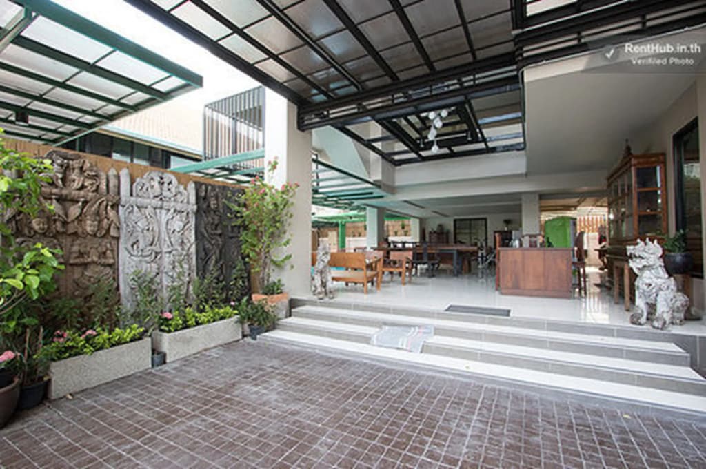 Baan Tanwa - MRT Ratchadapisek - photo 2