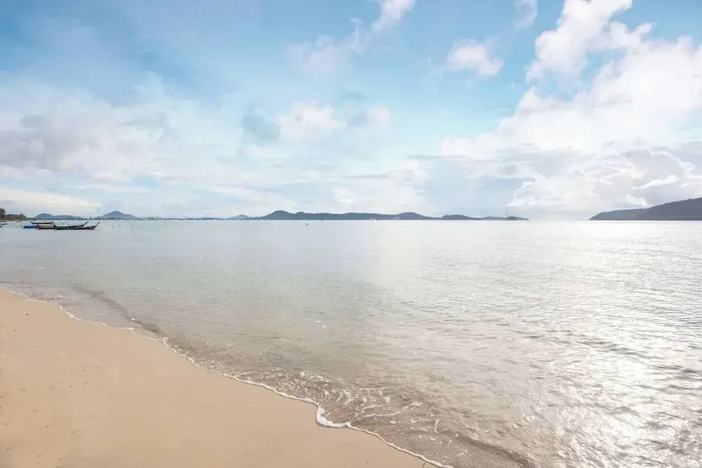 Beachfront and Pool 2 BR Apt- Celeena 870 - photo 16