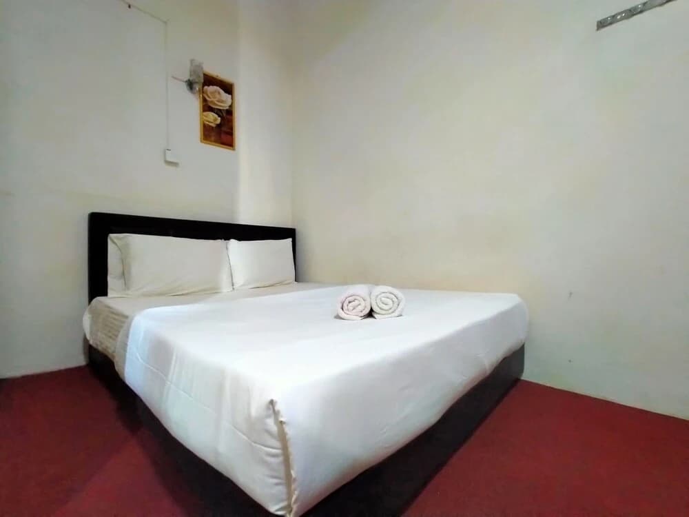 Rz Gold Hotel by OYO Rooms - photo 2