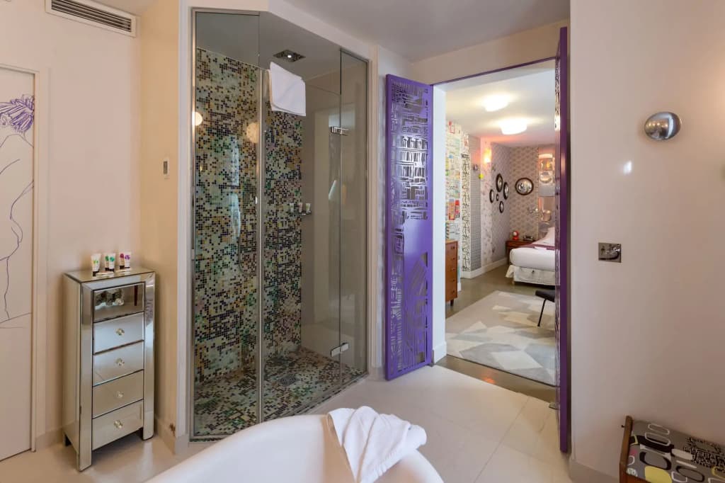 Hotel Crayon - photo 10