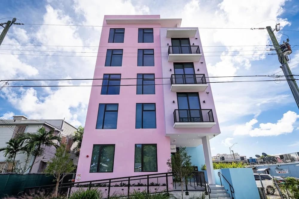 Pastel Apartments - photo 1