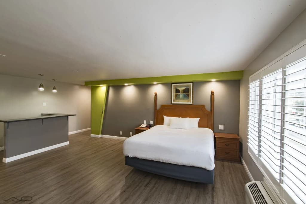 The SeaScape Inn - photo 3