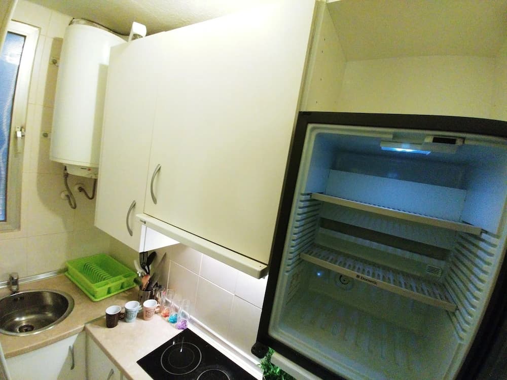 Luxury Flat Legazpi - photo 16