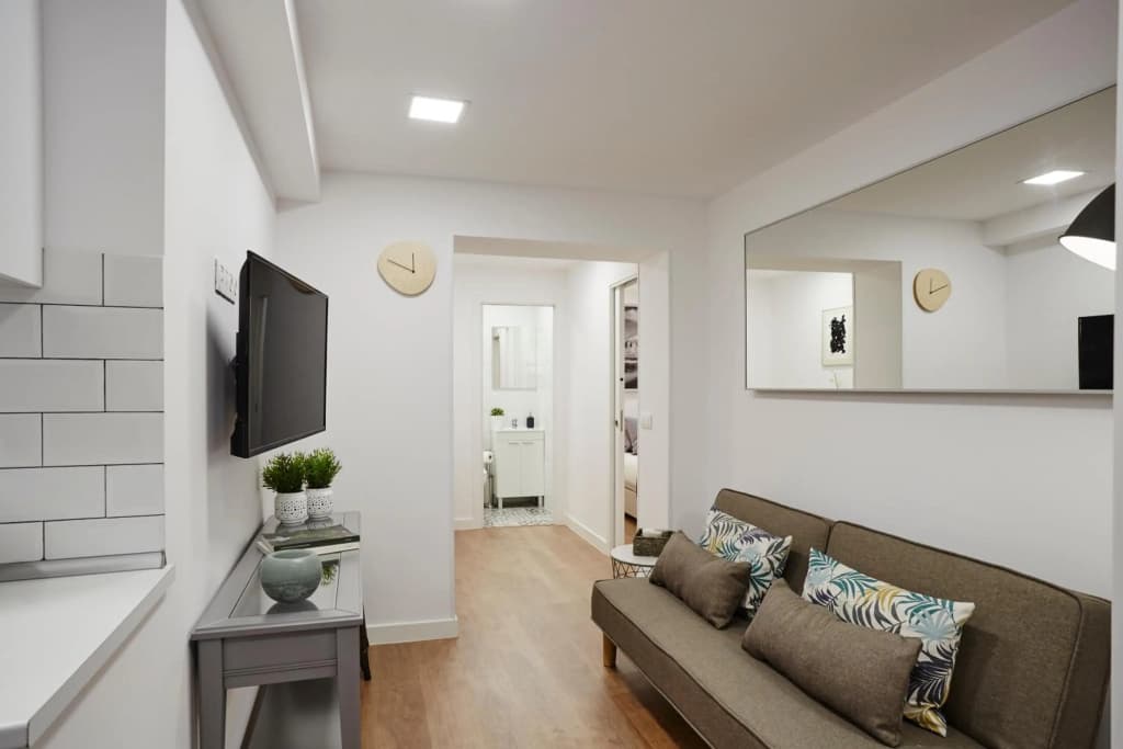 LEEWAYS APARTMENT in SAN LORENZO - photo 1