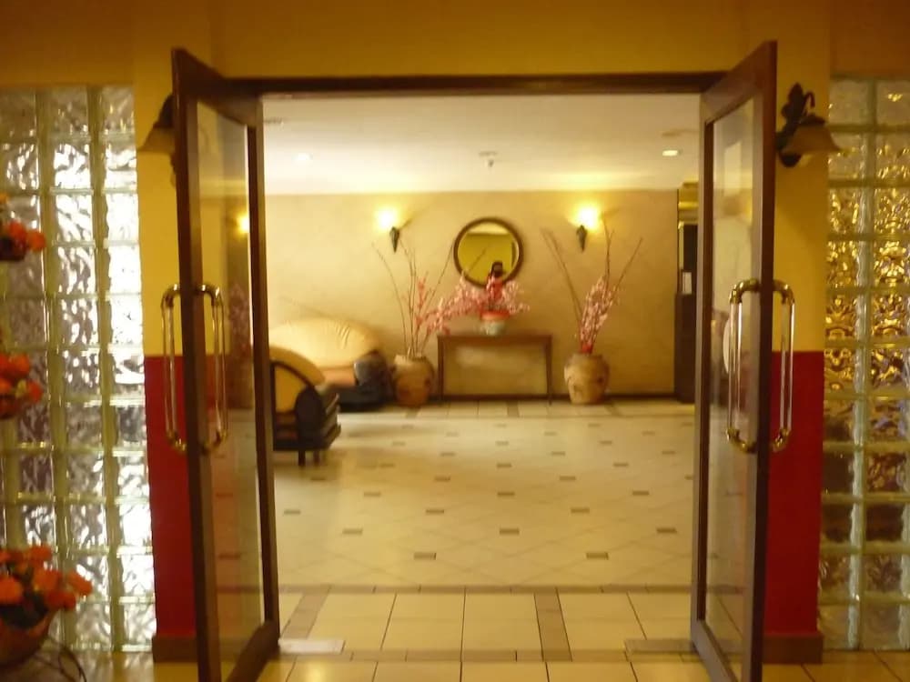 Hotel Centrepoint (Self Check In After 5PM) - photo 7