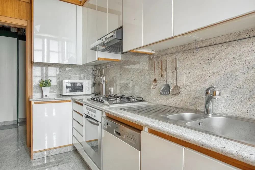 JOIVY Captivating flat with balcony - photo 19