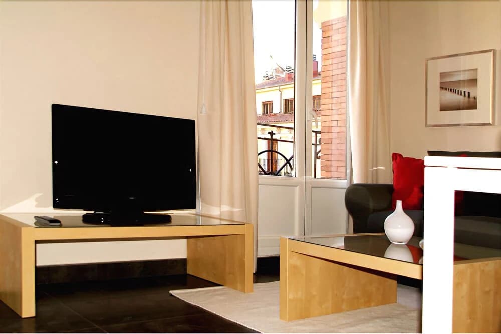 Roomspace Sandoval Apartments - photo 13