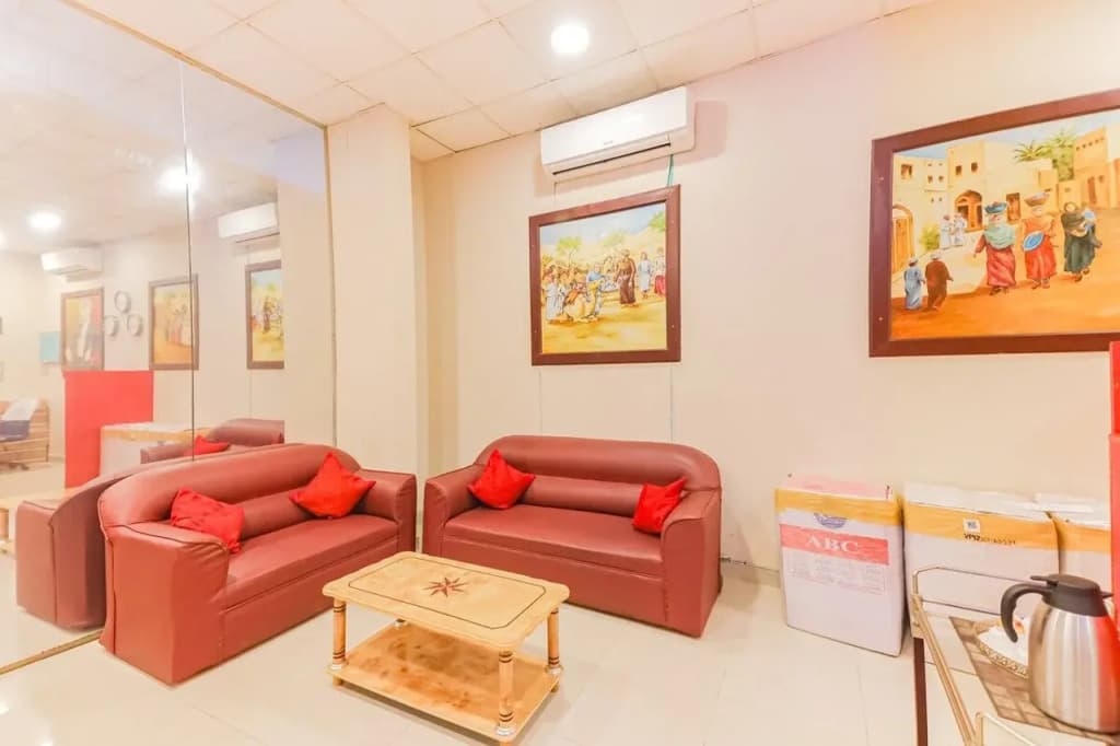 Savoy Inn Hotel - photo 27