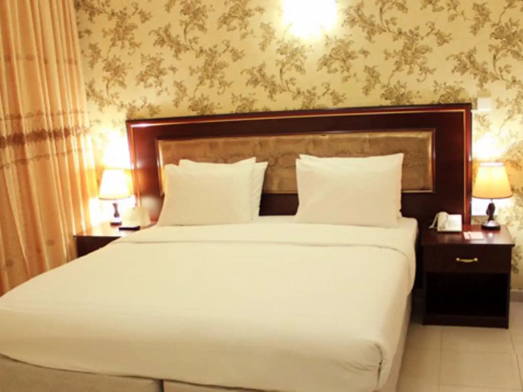 Montreal Naif Hotel - photo 6