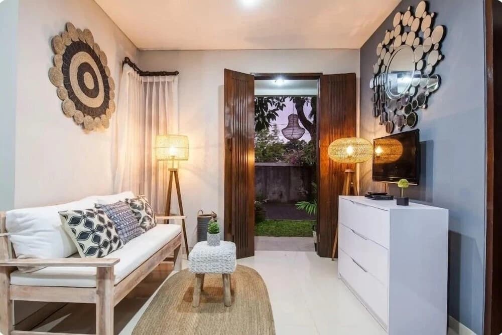 Cecilya Balian Stylish 3 Bedroom House near Beach at City Center - photo 5