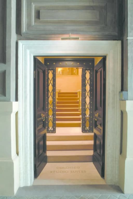 Colosseo Studio Suites - photo 9