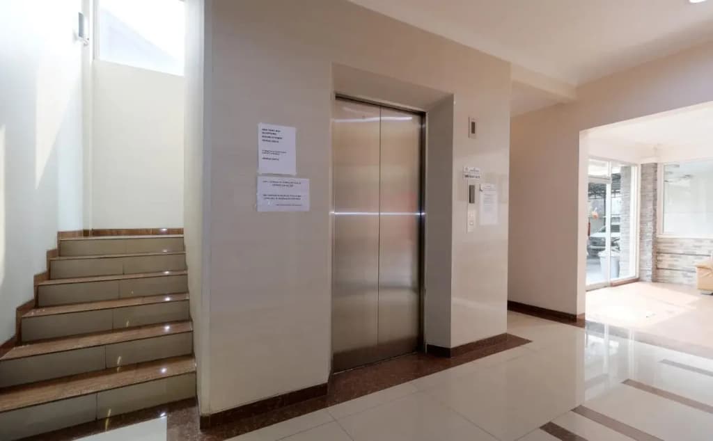 Clover Residence Near Mall Ambassador - photo 8