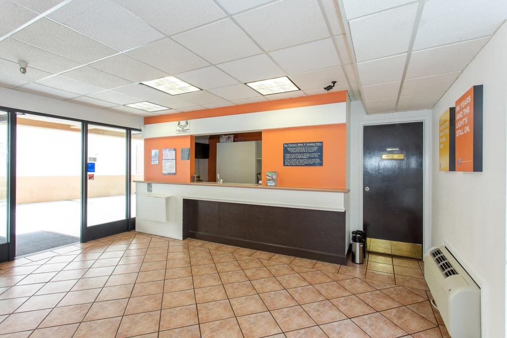 Cathedral Hill Hotel - photo 25