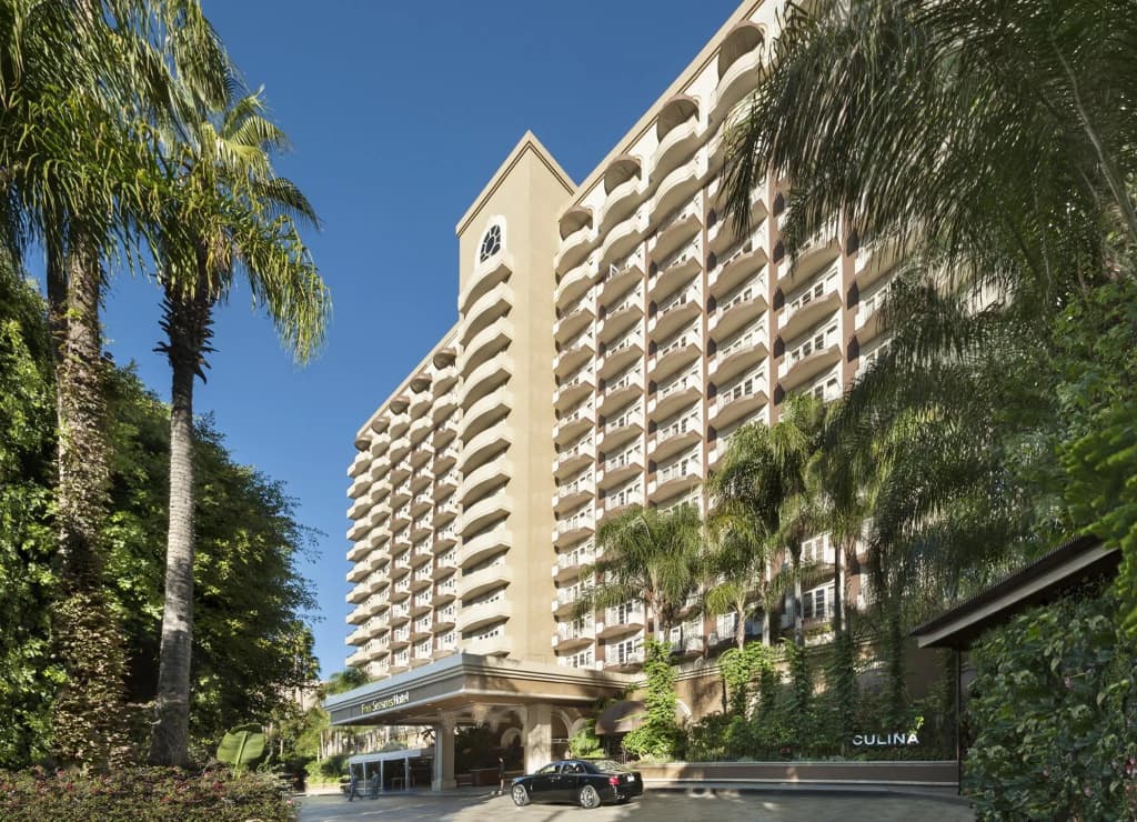 Four Seasons Los Angeles at Beverly Hills - photo 1