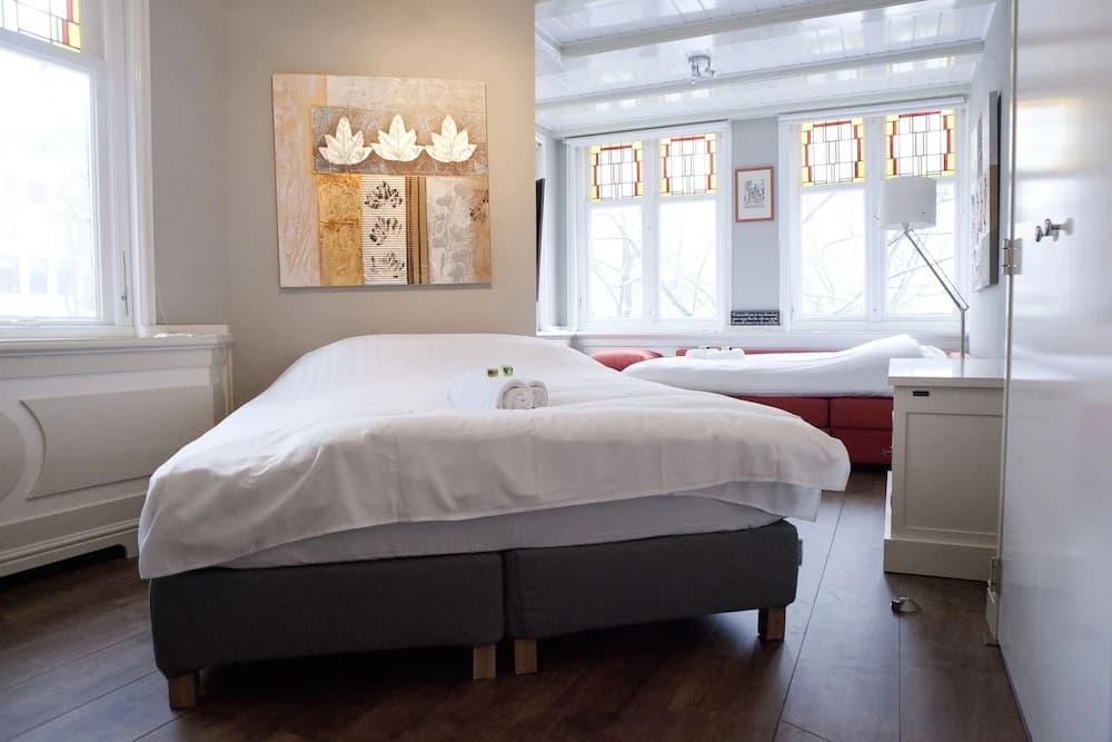 Lovely Studio With Canal Views - photo 5
