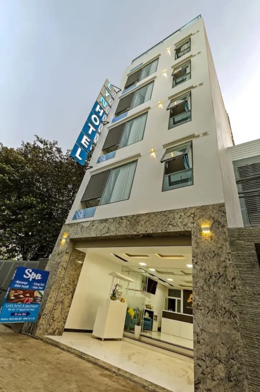 Lyn's Hotel & Apartment - photo 1