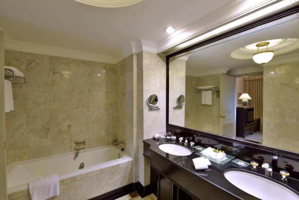 Evergreen Laurel Hotel Bangkok - photo 14
