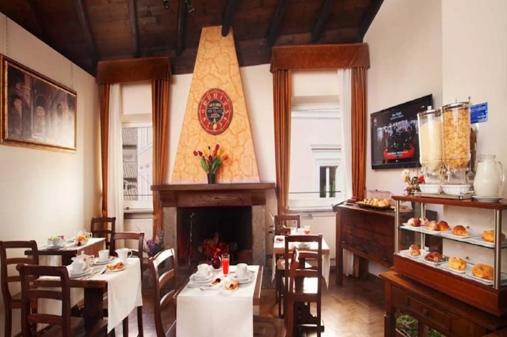 Pantheon Inn - photo 20