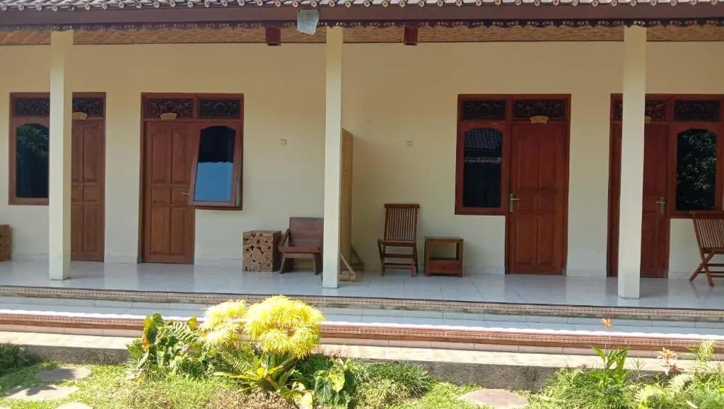 Astawa House - main photo