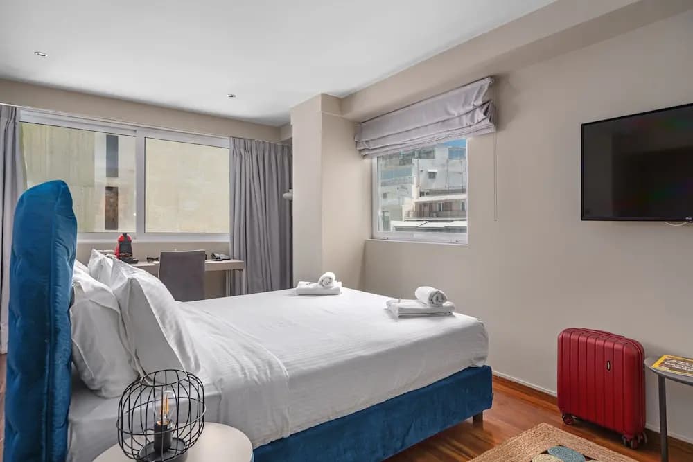Aeolos Luxury Suites - photo 4