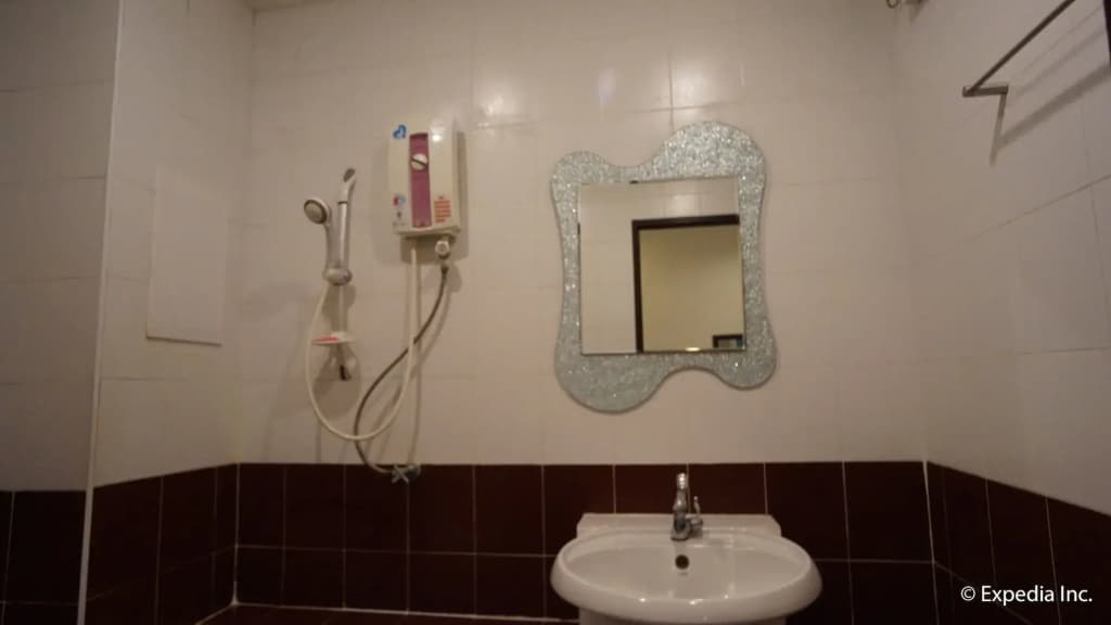 Nawaporn Place Guesthouse - photo 9