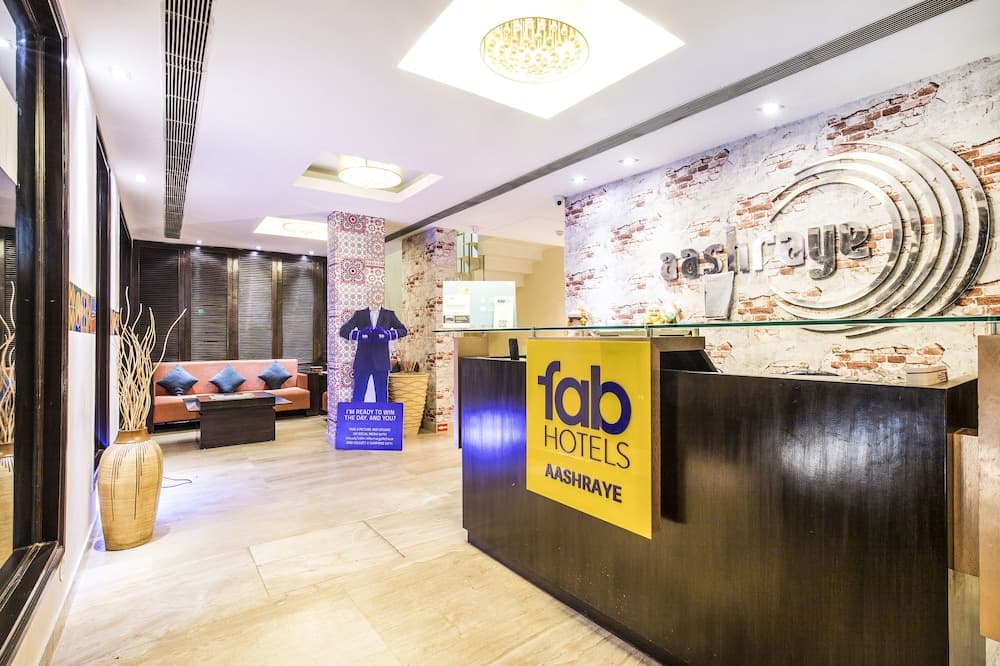 Stallen Suites Nehru Place by FabHotels - photo 2