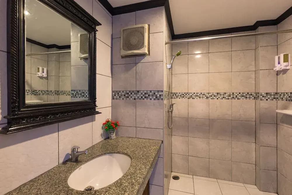 SOHO Rooms Patong - photo 8