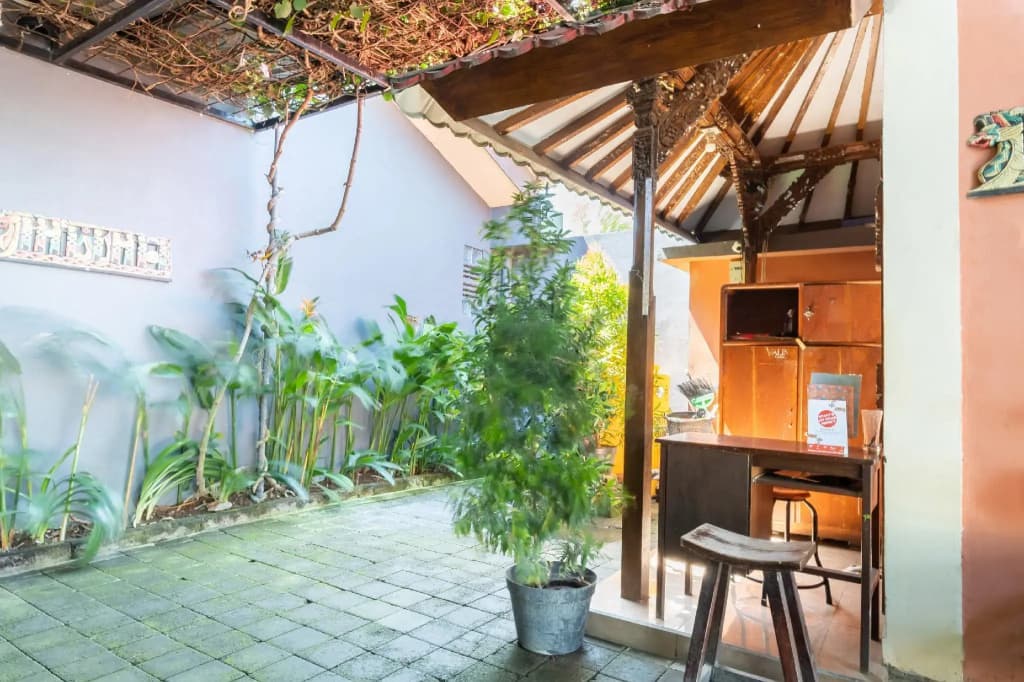 OYO 3775 Ketut Inn - photo 11
