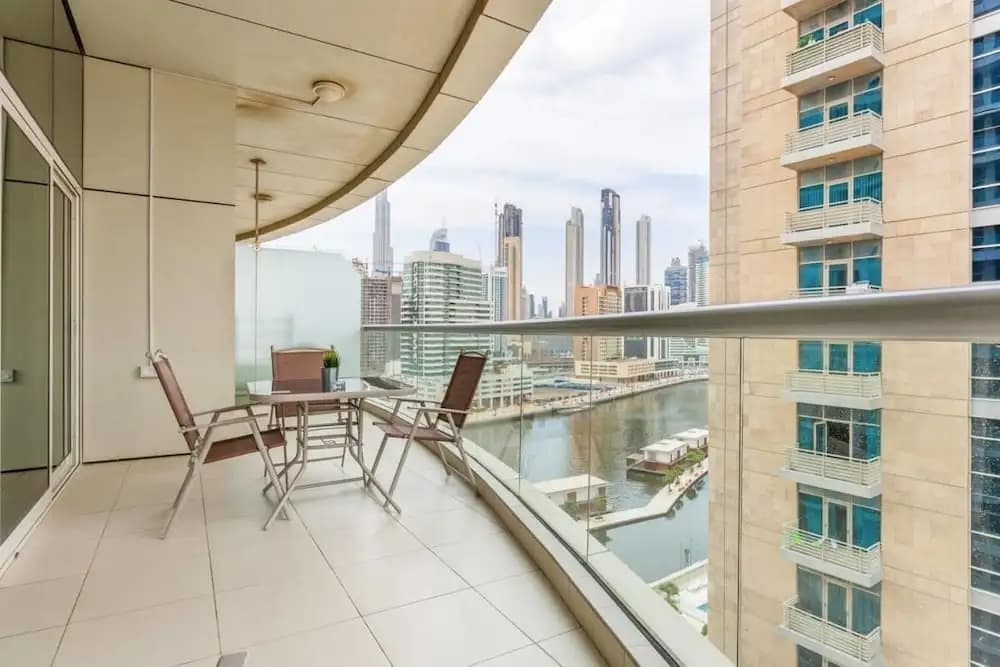 Canal Views Spacious Apartment in Business Bay - photo 14