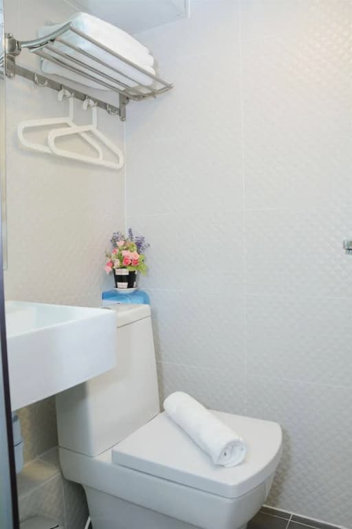 Sunrise International - Boutique Hostel - photo 19