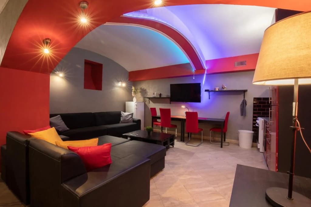 Party Underground with Pooltable - photo 8