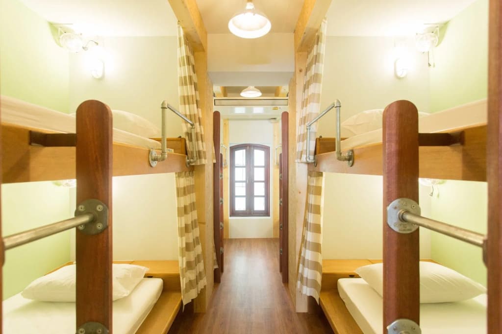 Barn and Bed Hostel - photo 14