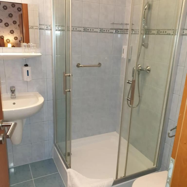 Six Inn Hotel - photo 36