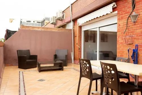 Plaza España Apartment - photo 11