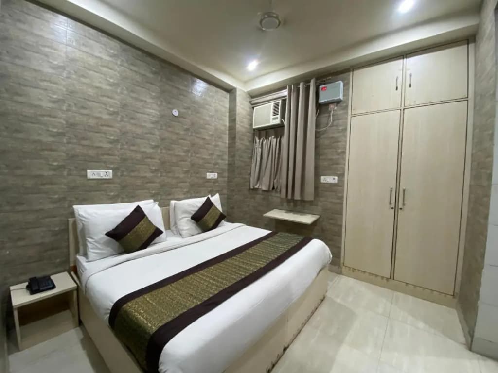 Hotel Red Chilly - photo 14