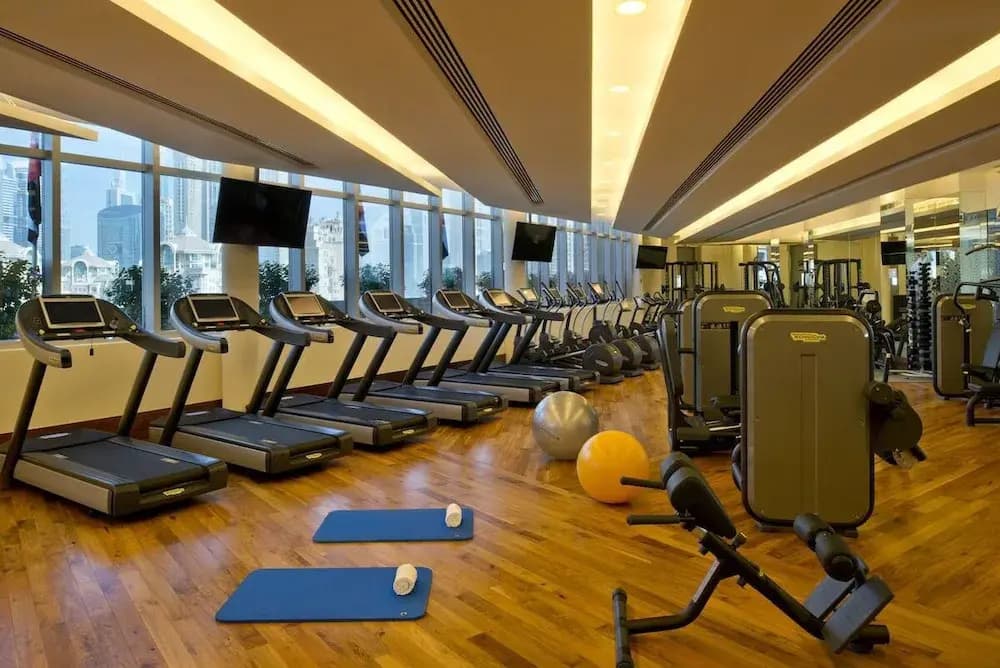 Studio with Thrilling Burj Khalifa View - photo 28