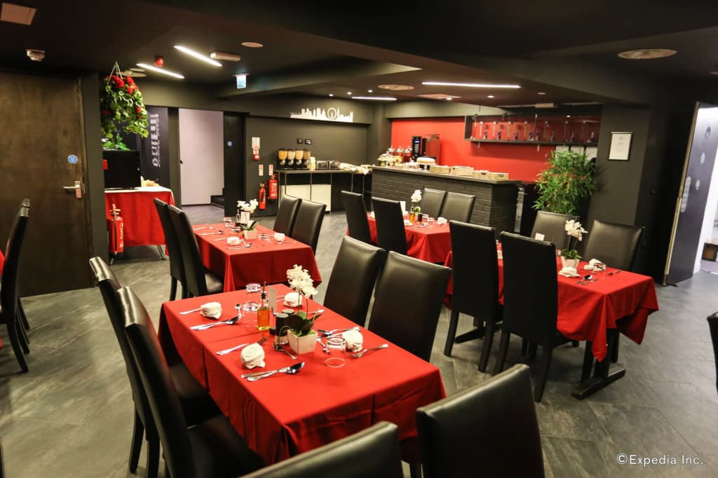 The Bryson Hotel - photo 14