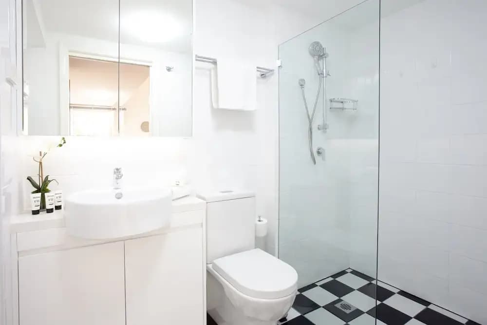 Modern and Cosy Inner West Apartment - photo 11