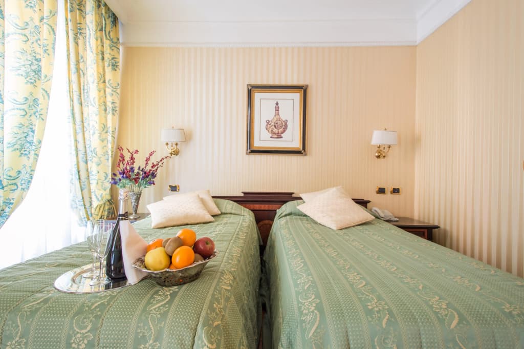 Hotel Cecil - photo 4