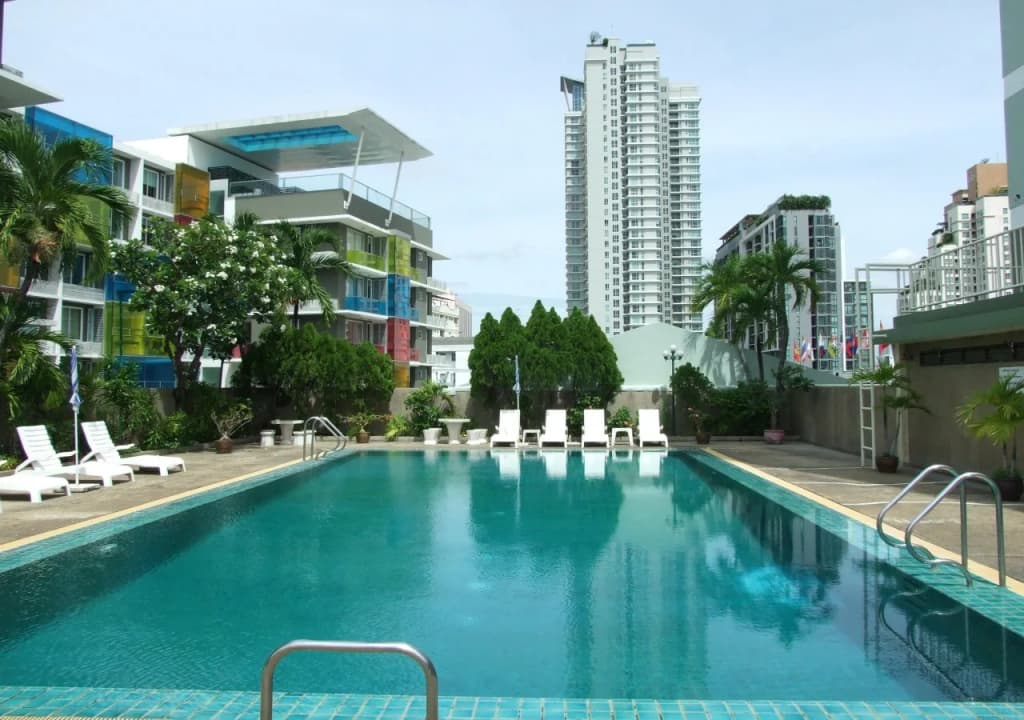 Ratchada City Hotel - photo 14