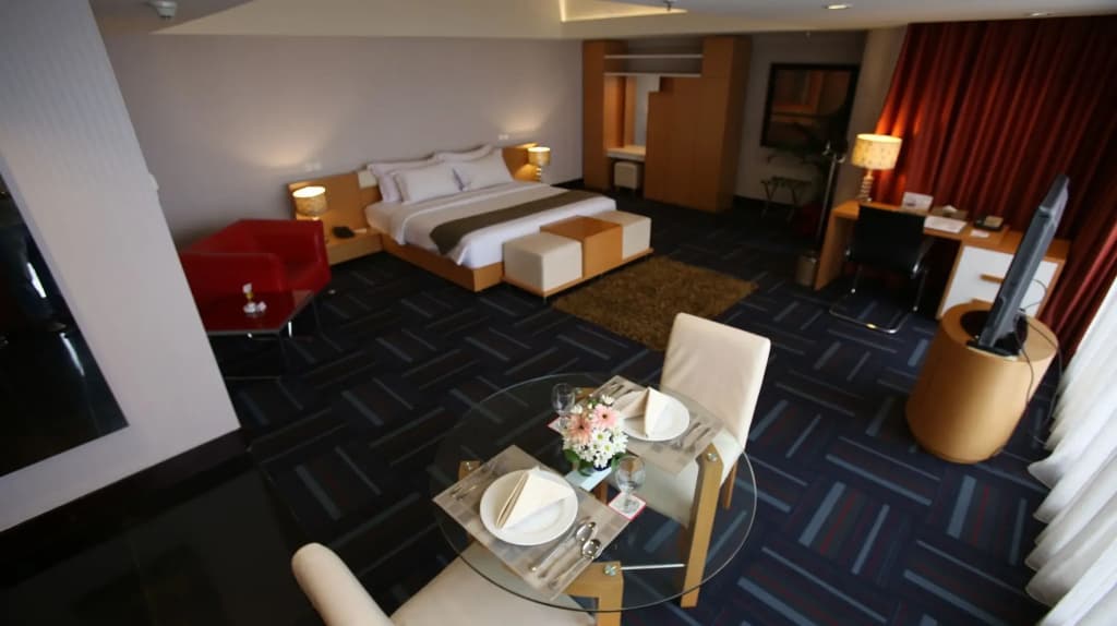 Merlynn Park Hotel - photo 37