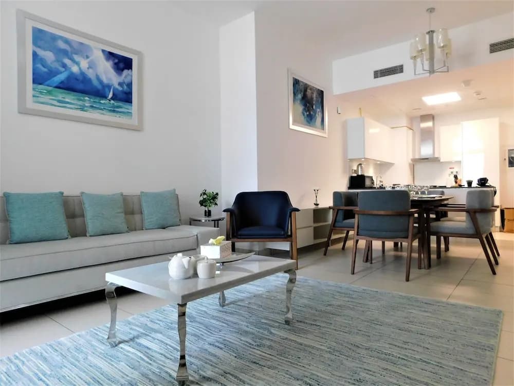 Luton Vacation Homes Royal Bay by Azizi - photo 30