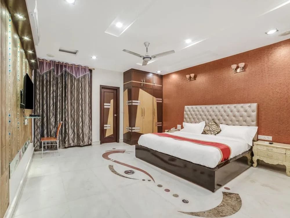 OYO 14231 Santosh Residency - photo 5