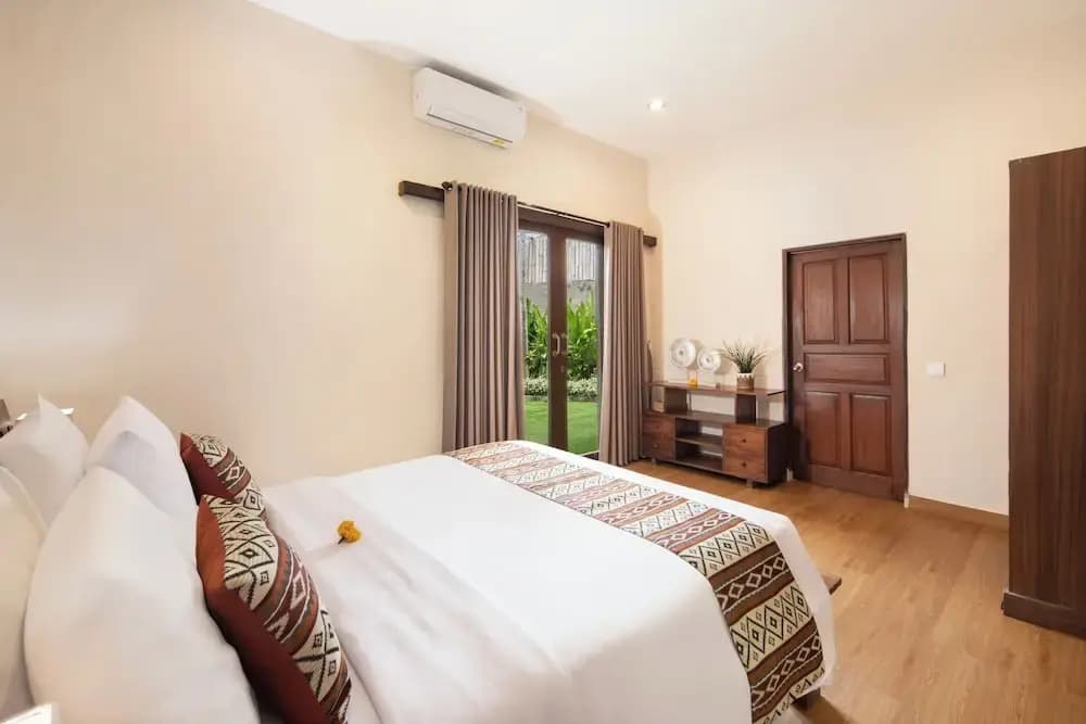 Red Lotus Villa Seminyak - photo 6