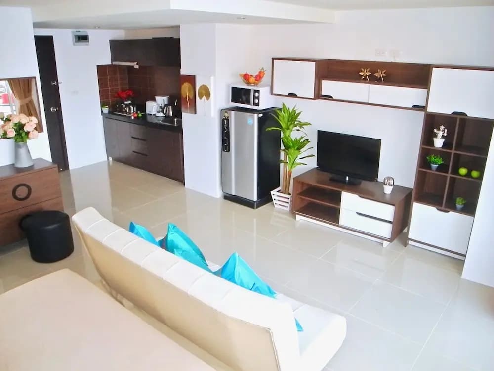 Bayshore Patong Studio - photo 3