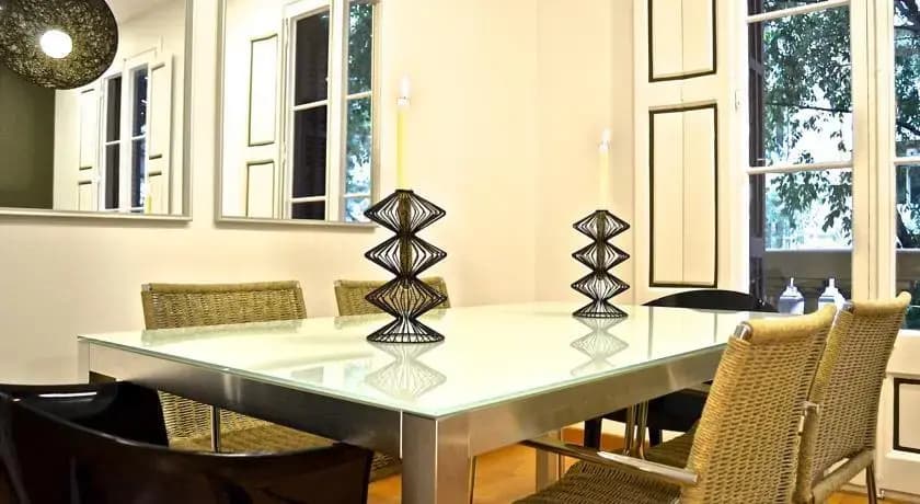 KM Rocafort Apartment - photo 10